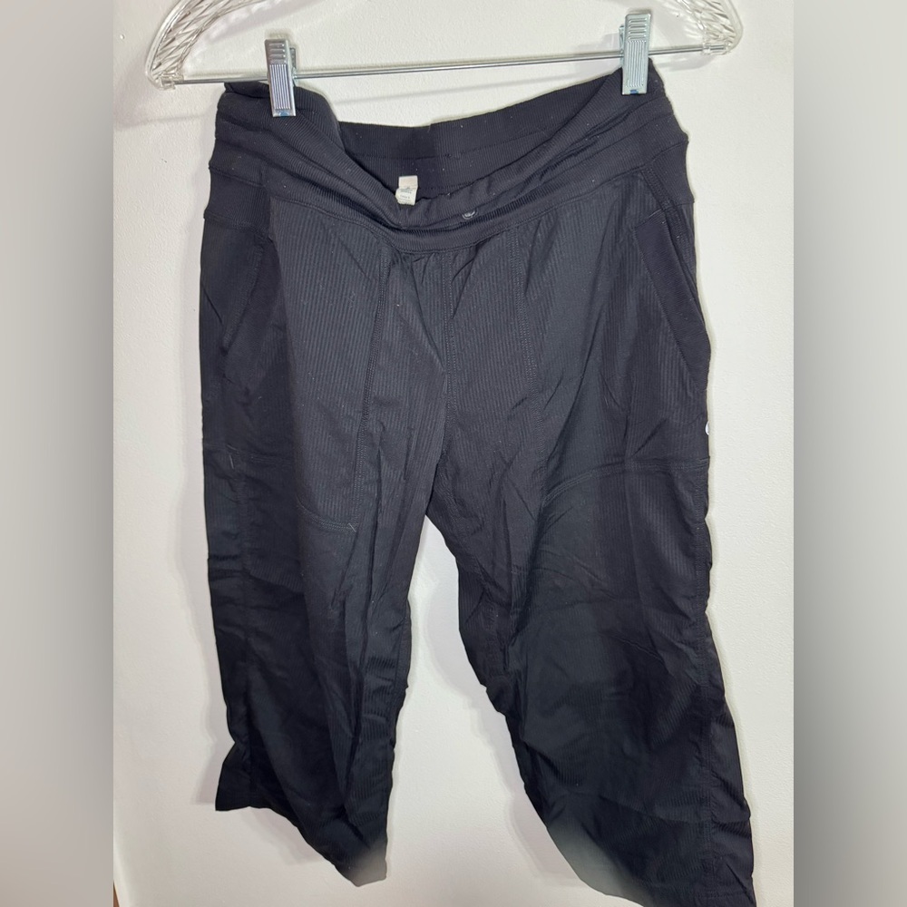 Lululemon dance studio cropped - Picture 2 of 4